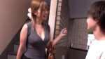 『ねぇ一緒にAV見ない？』隣に住むGカップ爆乳お姉さんとAV鑑賞中に突然童貞喪失 まるでAVみたいなSEXで何度も精子を搾り取られ筆おろしされた僕。 椿りか