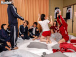修学旅行で白熱！超エッチな野球拳！男子VS女子！意地と意地のぶつかり合い！プライドをかけた負けられない戦いがそこにある！深夜、枕投げして楽しい思い出作りのはずが…まさかの集団野球拳でみんな半裸状態！？結局エッチな感じになってきて…まさかの大乱交！？