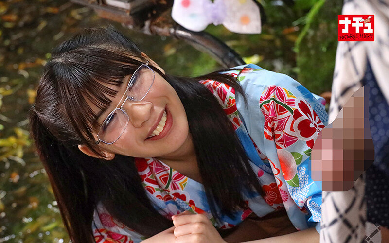 温泉客が居ても浴衣の中の抱っこSEXで挿入して逃がさず何発も膣射させる痴女っこ3