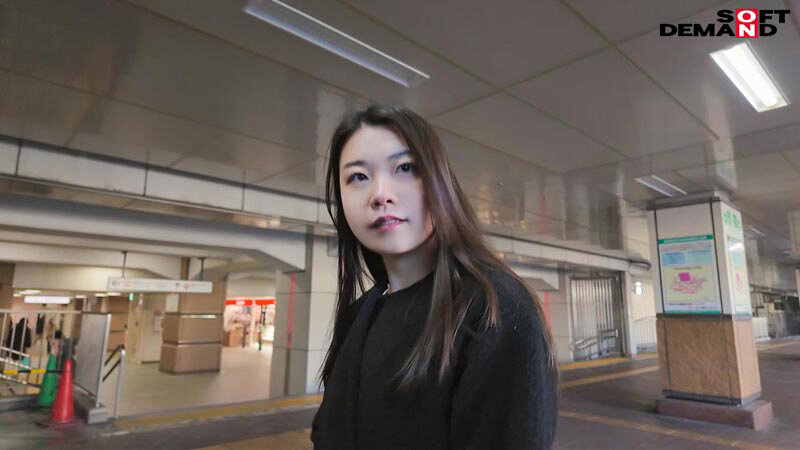 舐め回したくなる先生のカラダ 熊本県立●校の人妻英語教員 一度だけの不倫体験 桃瀬理央 31歳